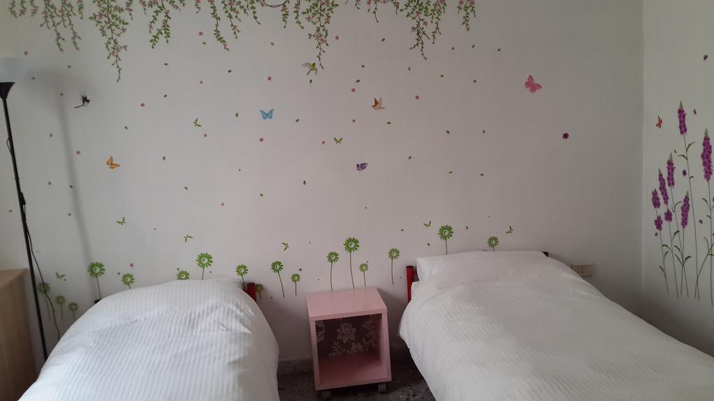 Youthhome B&B Naples Luaran gambar